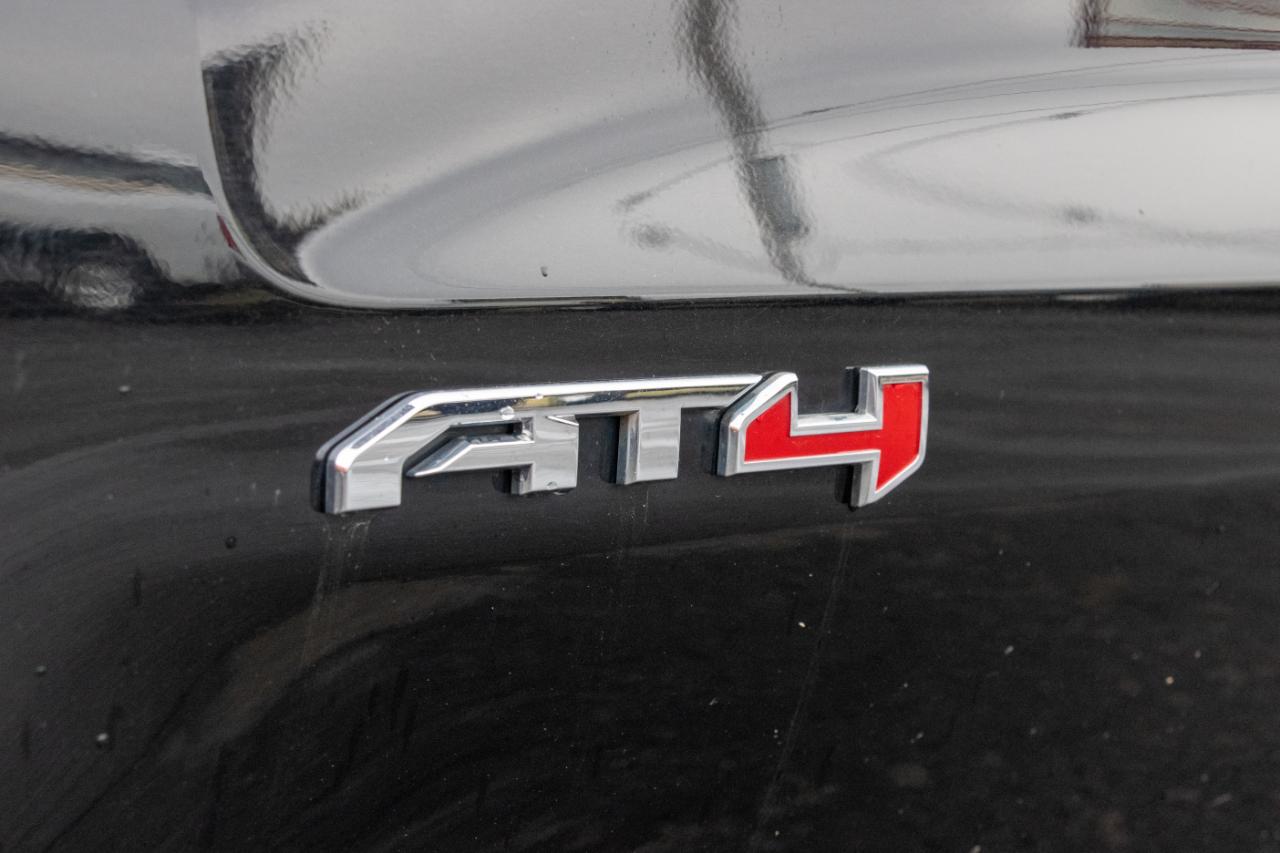 GMC Sierra 1500 4WD Crew Cab 147" AT4 2021