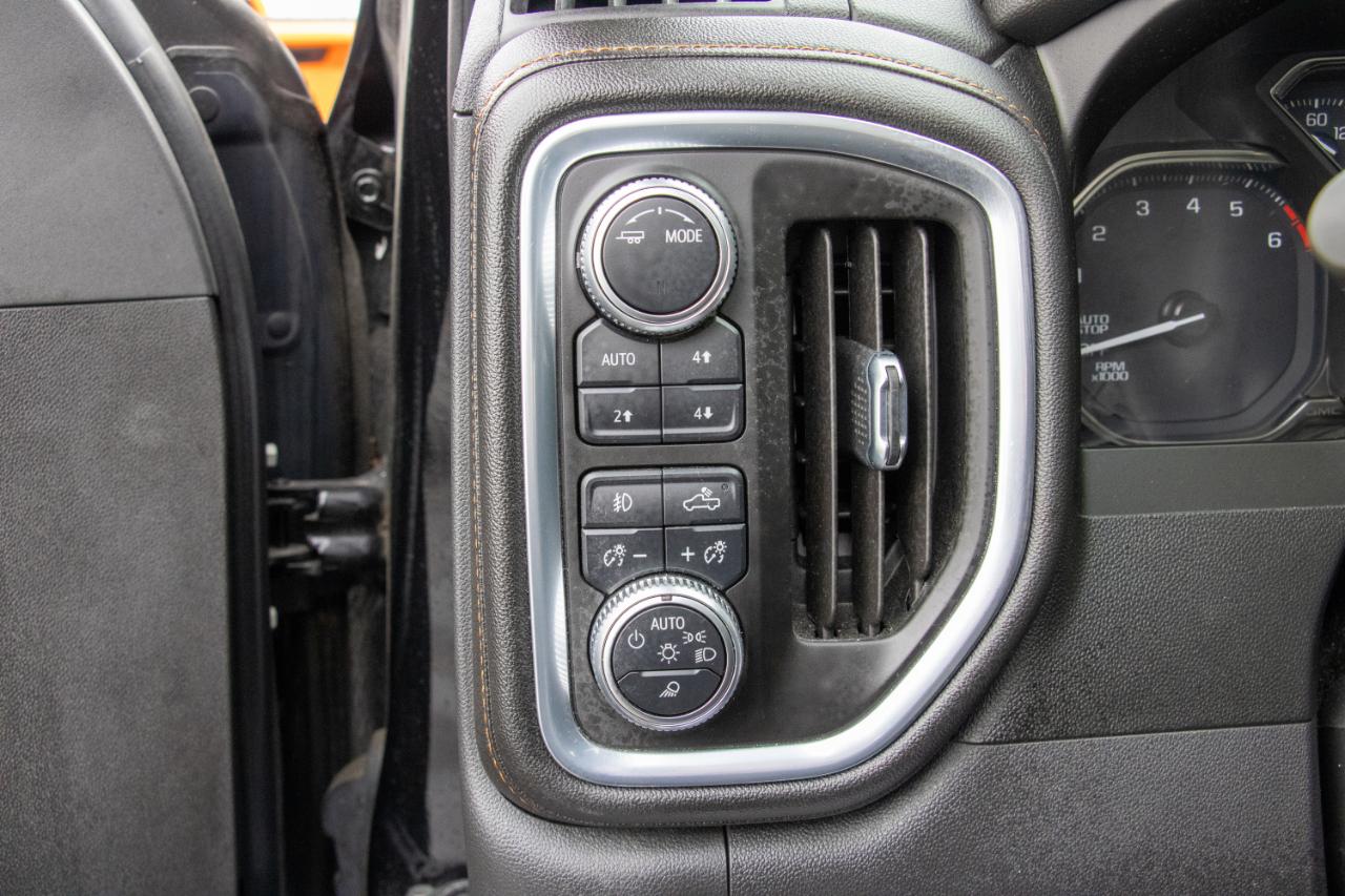 GMC Sierra 1500 4WD Crew Cab 147" AT4 2021