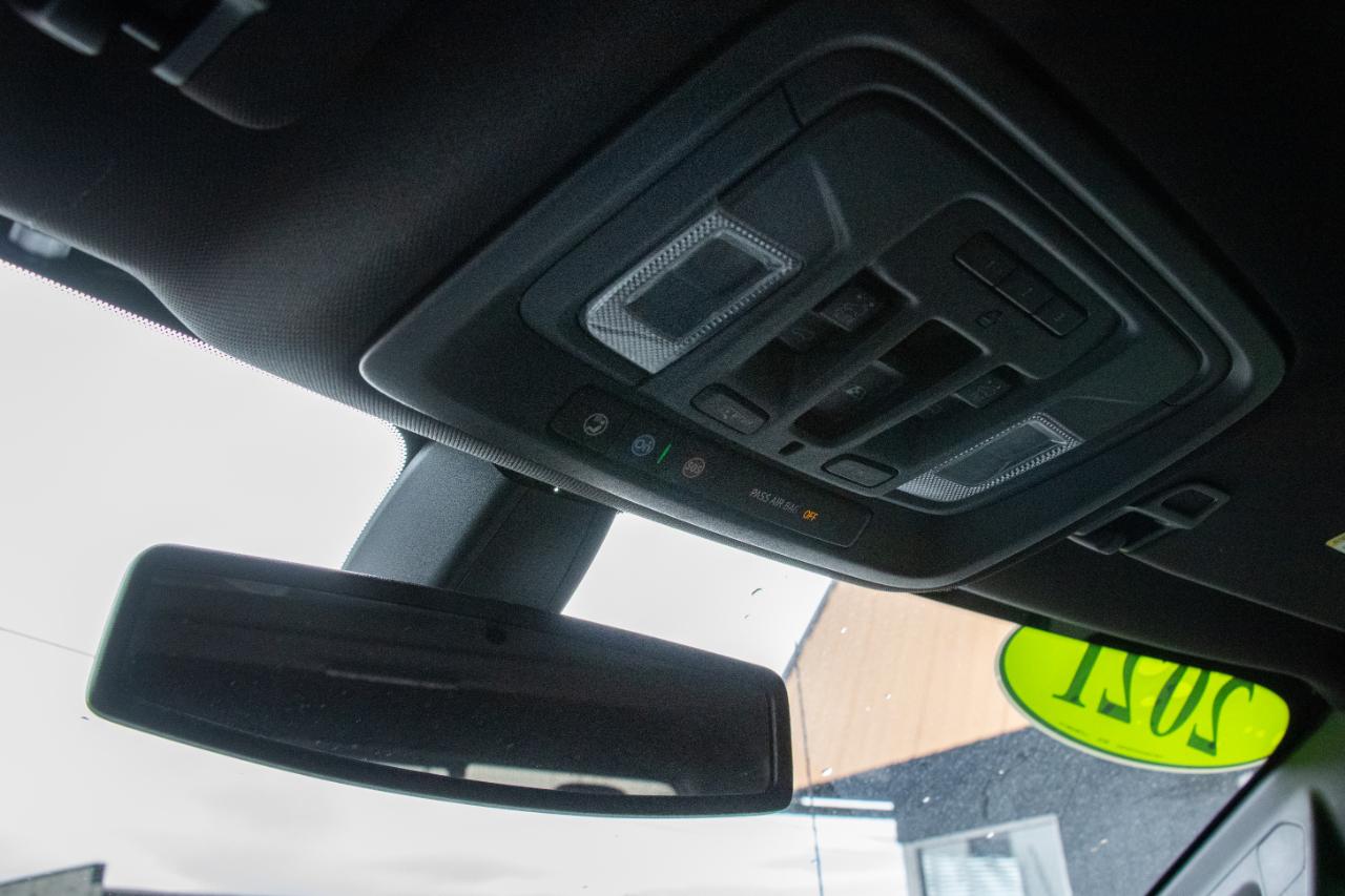 GMC Sierra 1500 4WD Crew Cab 147" AT4 2021