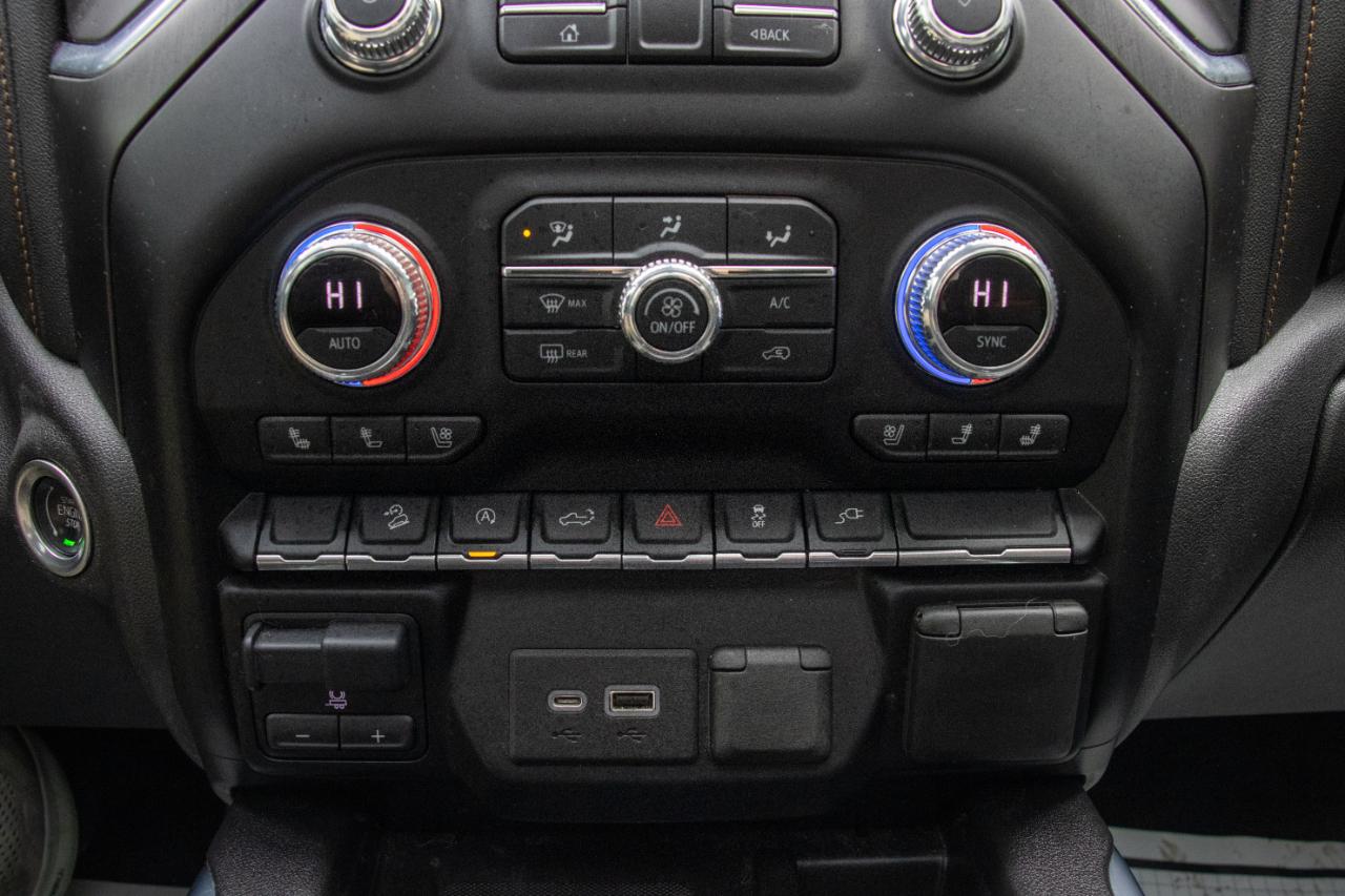 GMC Sierra 1500 4WD Crew Cab 147" AT4 2021