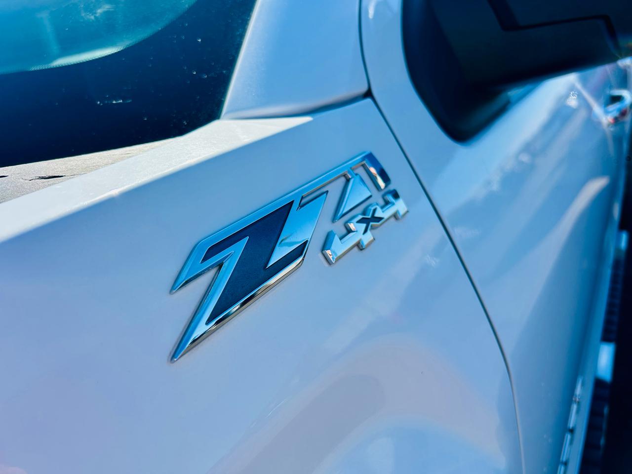 GMC Sierra 1500 4WD Crew Cab 143.5" SLT 2014