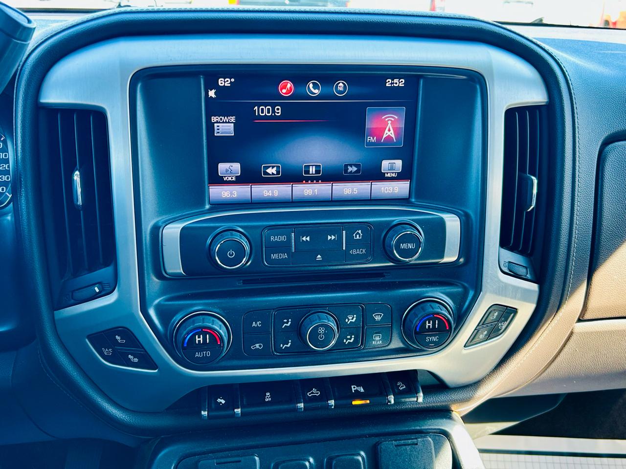 GMC Sierra 1500 4WD Crew Cab 143.5" SLT 2014