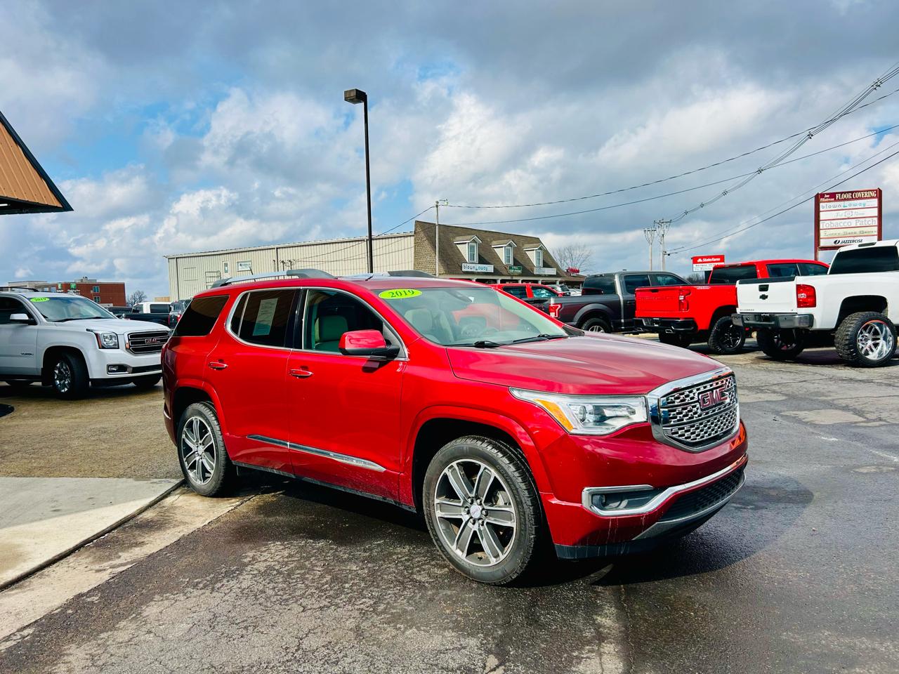 GMC Acadia FWD 4dr Denali 2019