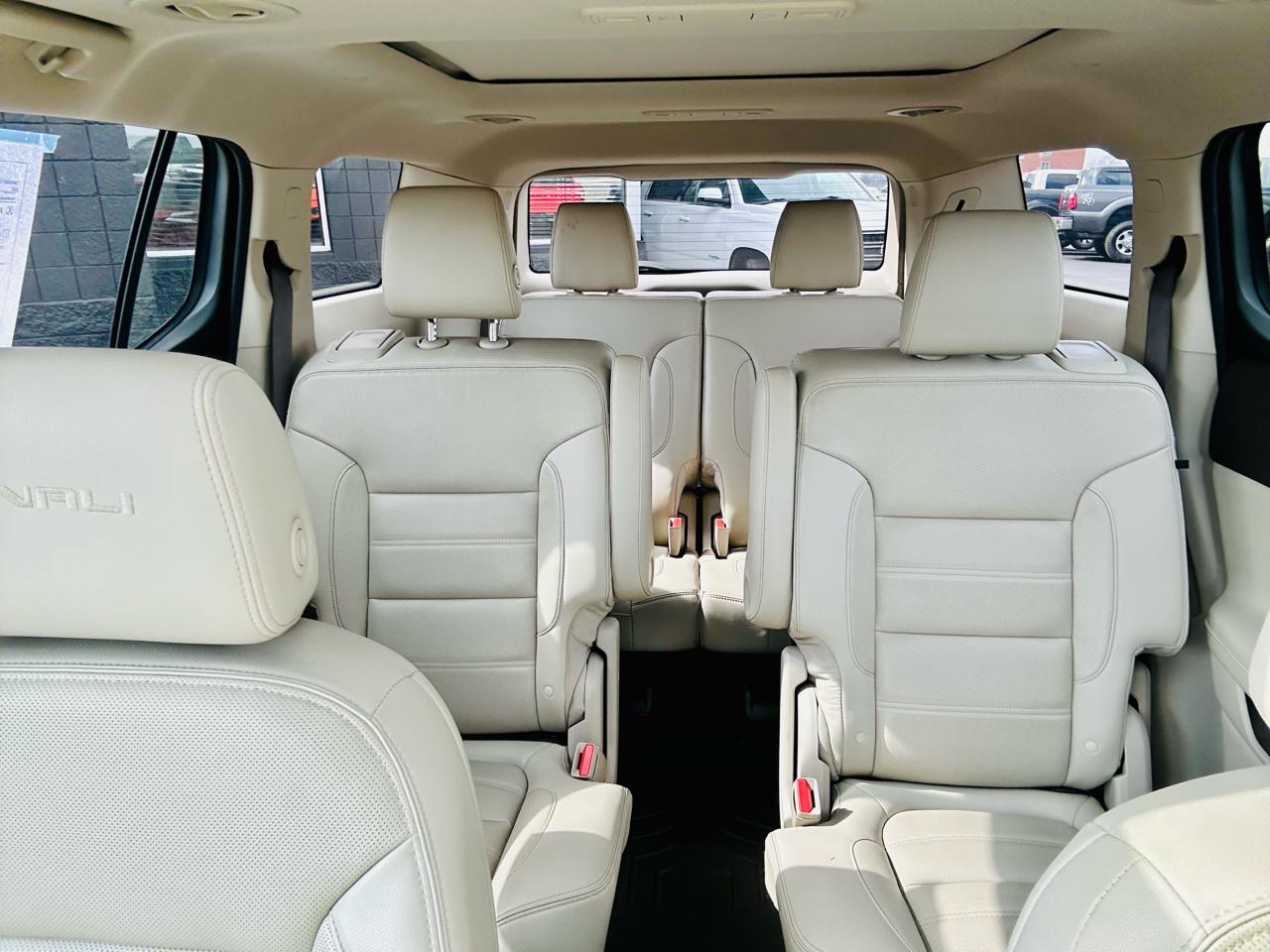 GMC Acadia FWD 4dr Denali 2019