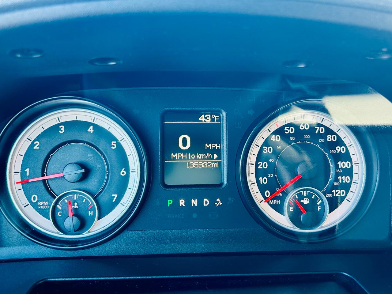 RAM 1500 2WD Reg Cab 140.5" Tradesman 2014