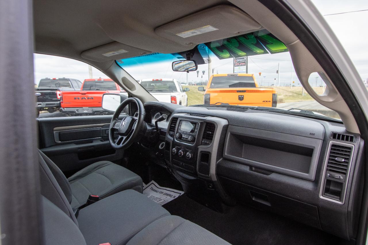 RAM 1500 2WD Reg Cab 140.5" Tradesman 2014