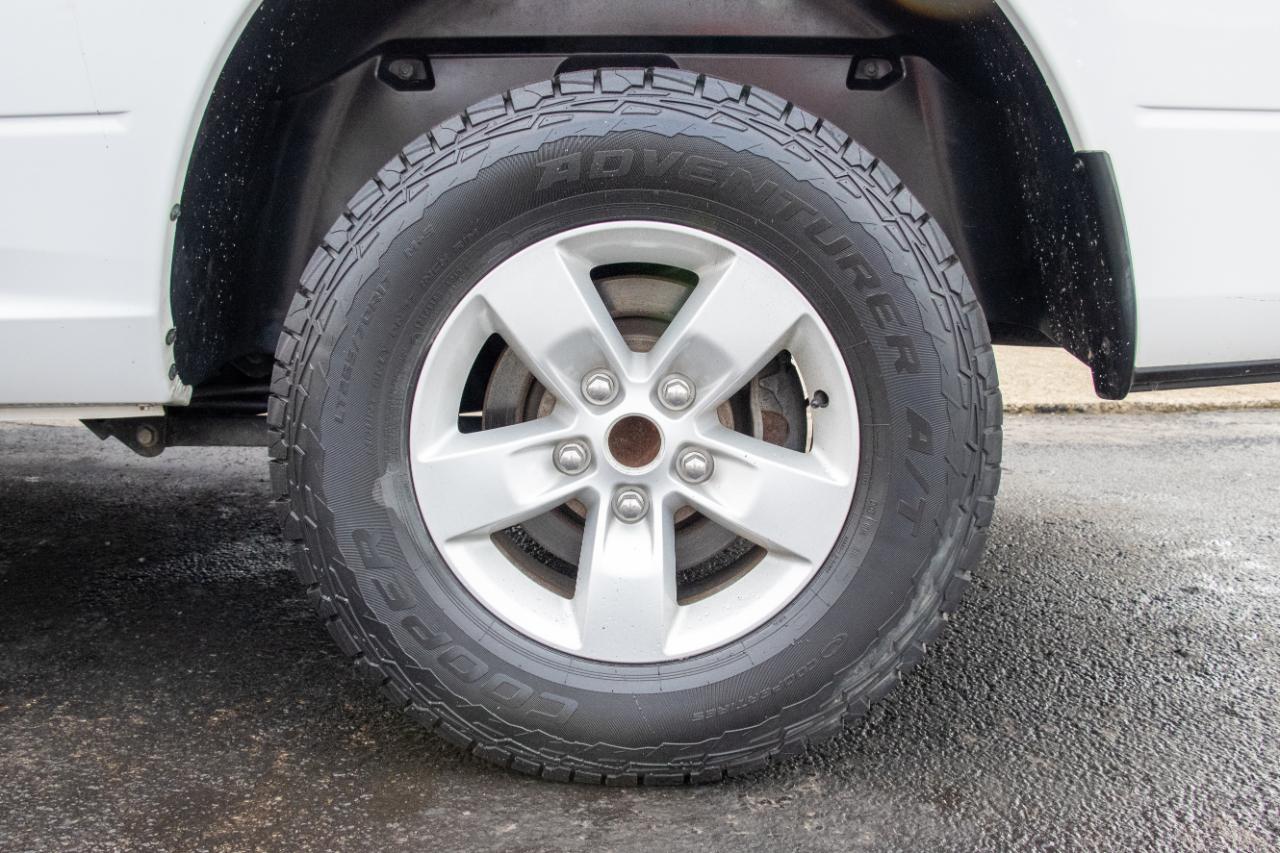 RAM 1500 2WD Reg Cab 140.5" Tradesman 2014