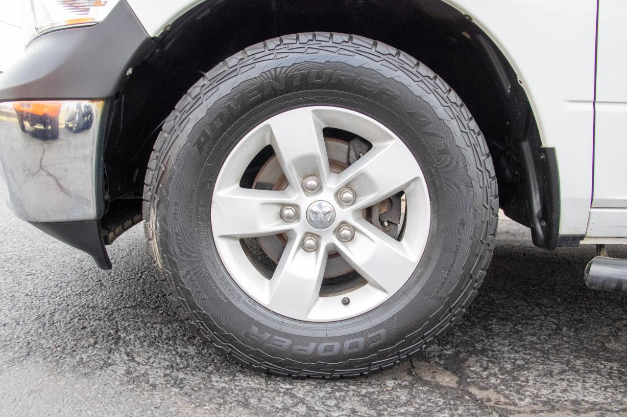 RAM 1500 2WD Reg Cab 140.5" Tradesman 2014