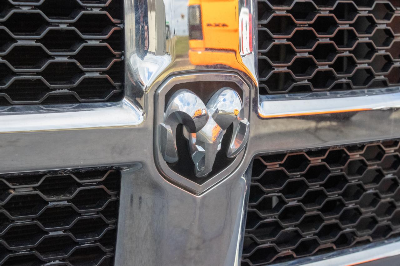 RAM 1500 2WD Reg Cab 140.5" Tradesman 2014