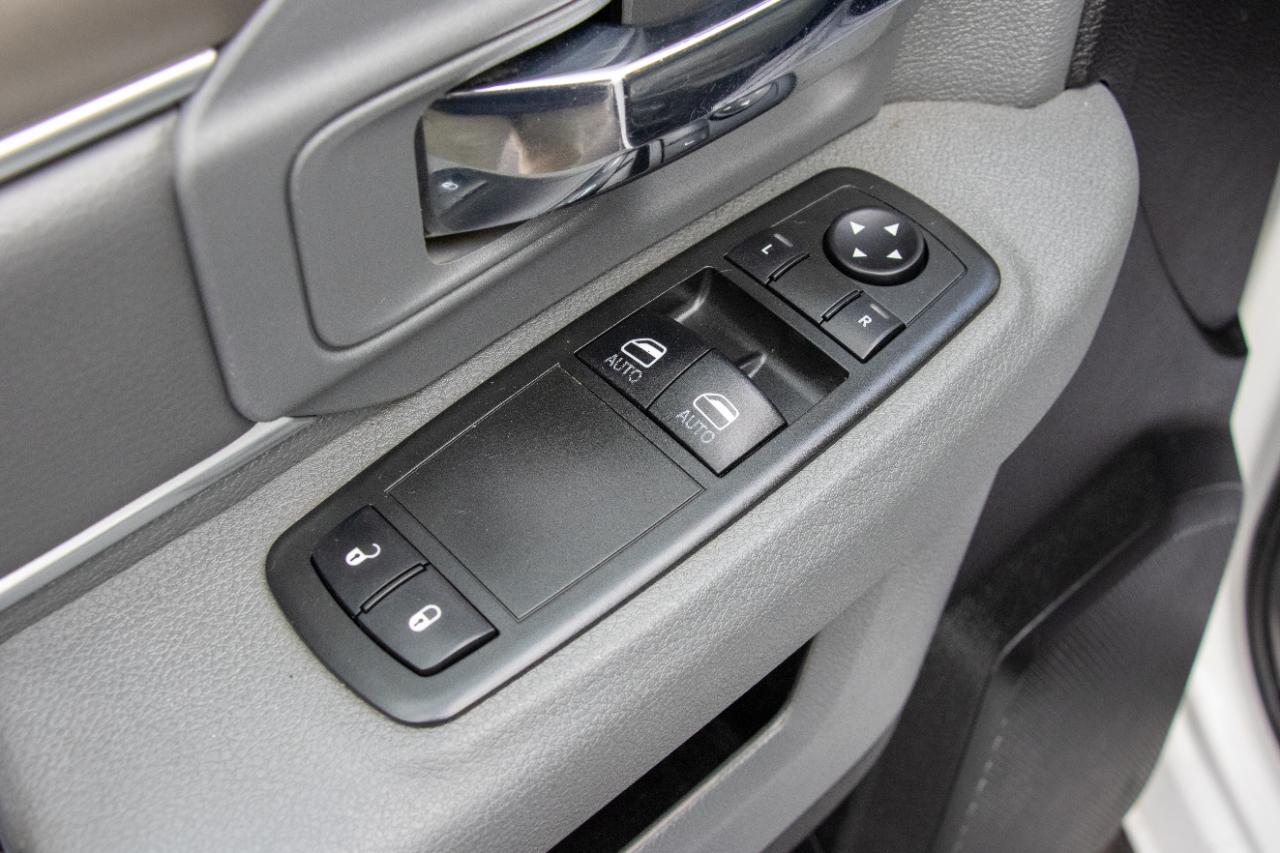 RAM 1500 2WD Reg Cab 140.5" Tradesman 2014