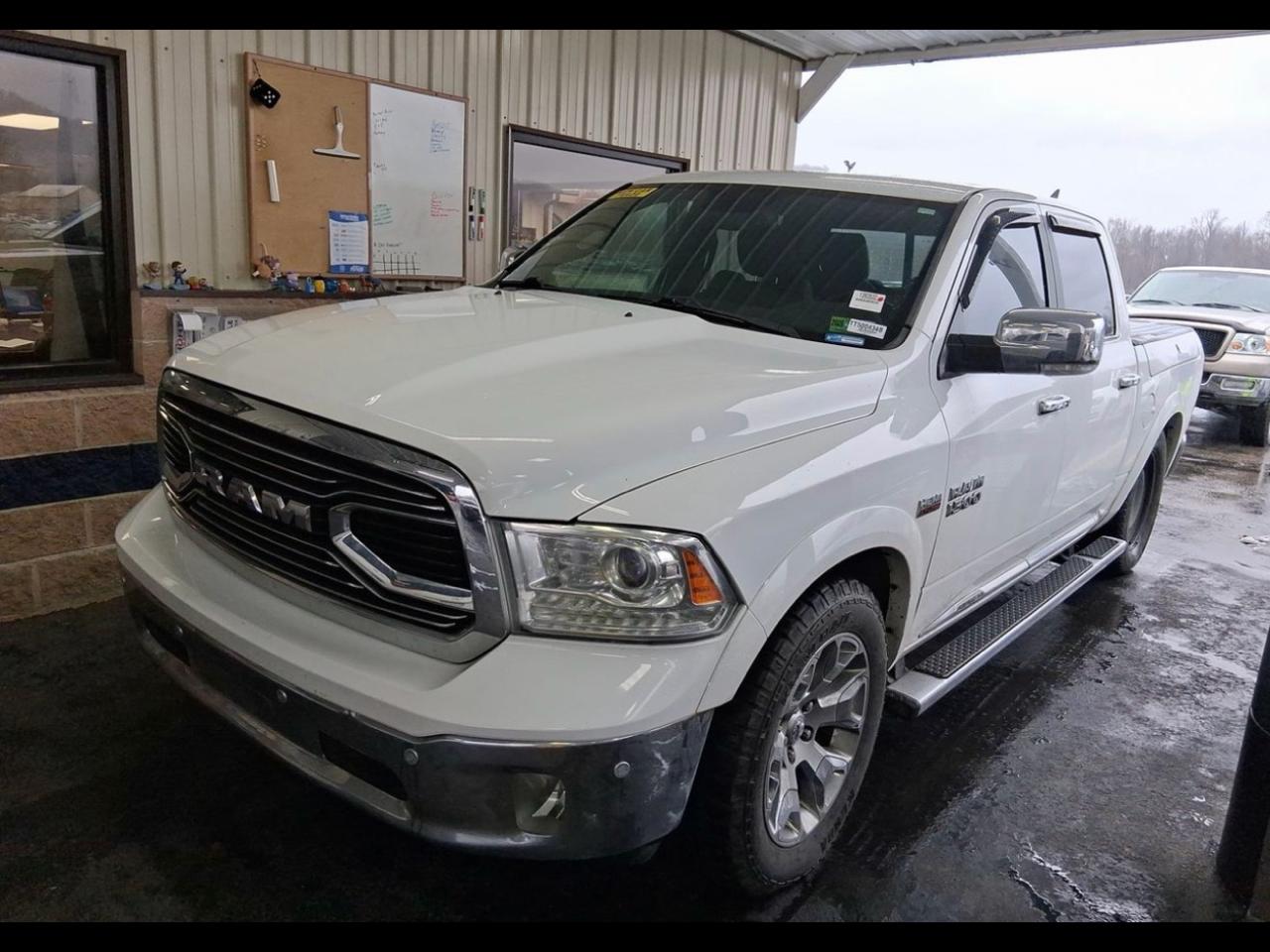 RAM 1500 4WD Crew Cab 140.5" Laramie Longhorn Edition 2015