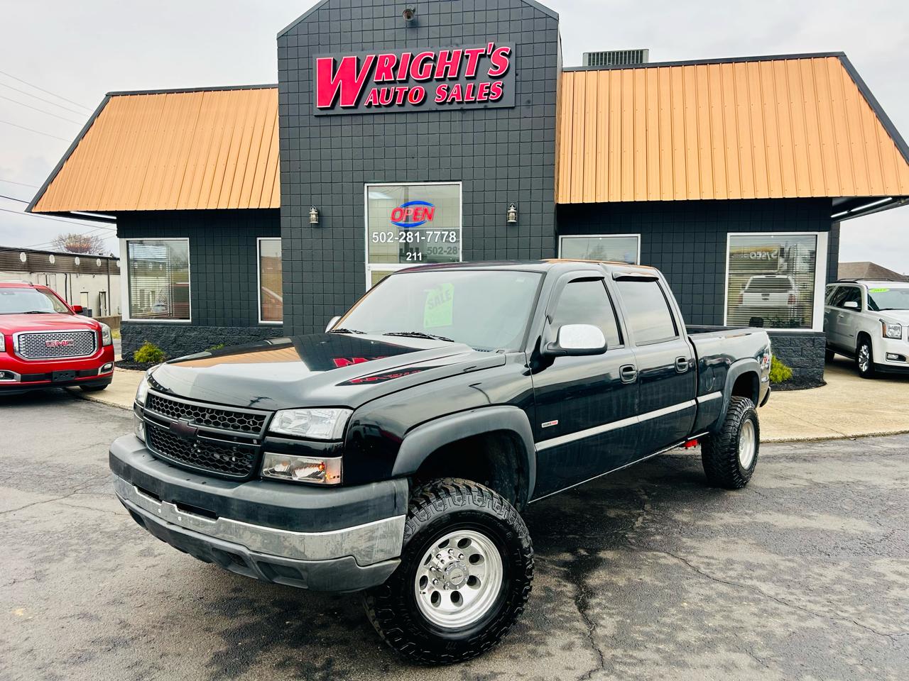 2005 Chevrolet Silverado 2500HD LS Crew Cab Short Bed 4WD