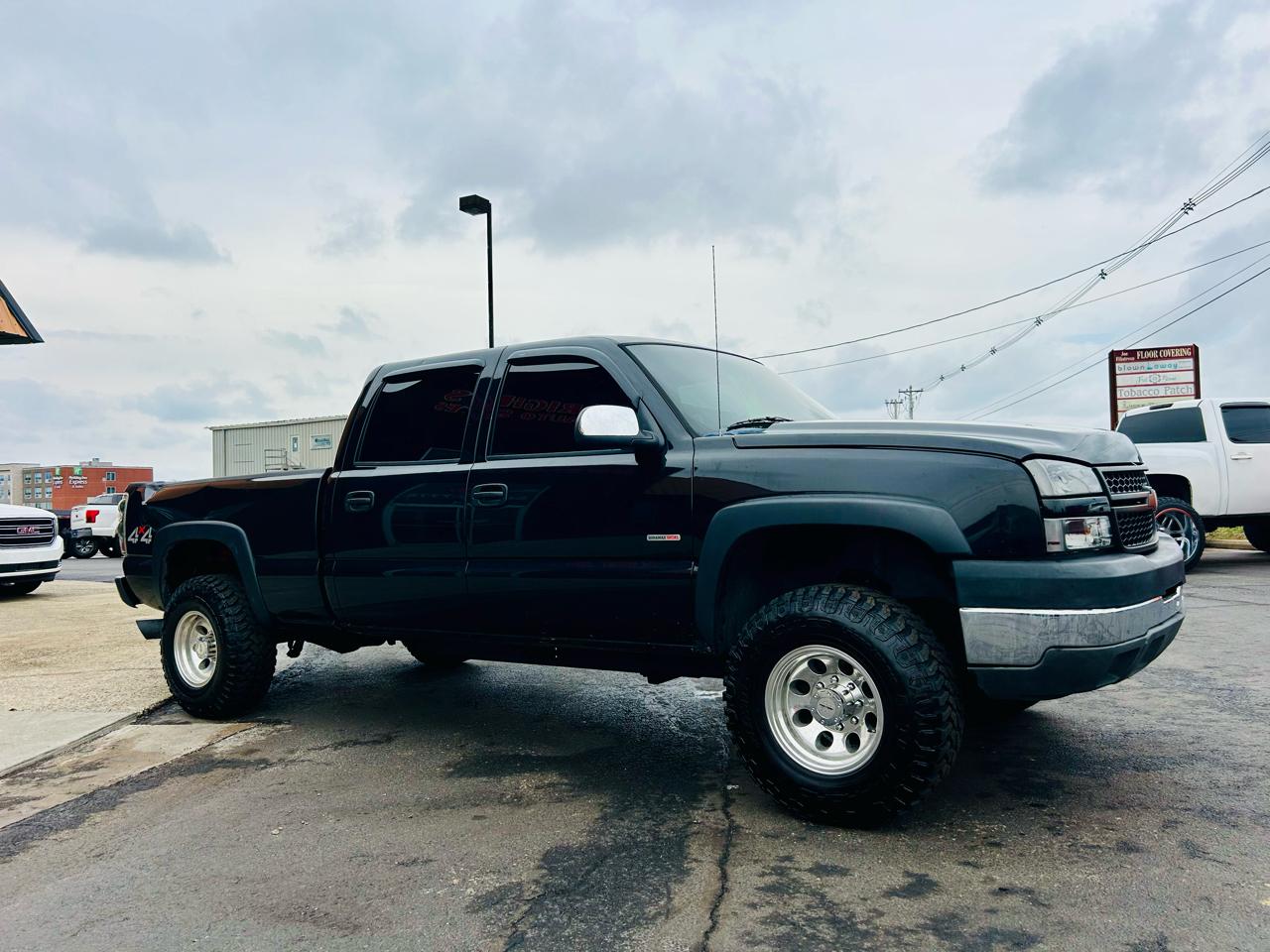 Chevrolet Silverado 2500HD LS Crew Cab Short Bed 4WD 2005