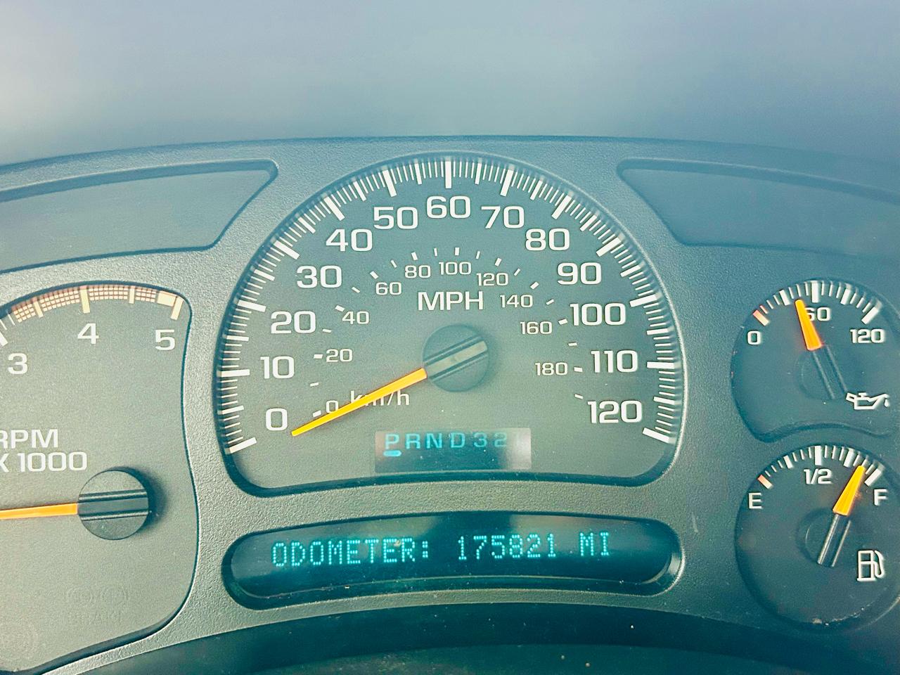 Chevrolet Silverado 2500HD LS Crew Cab Short Bed 4WD 2005