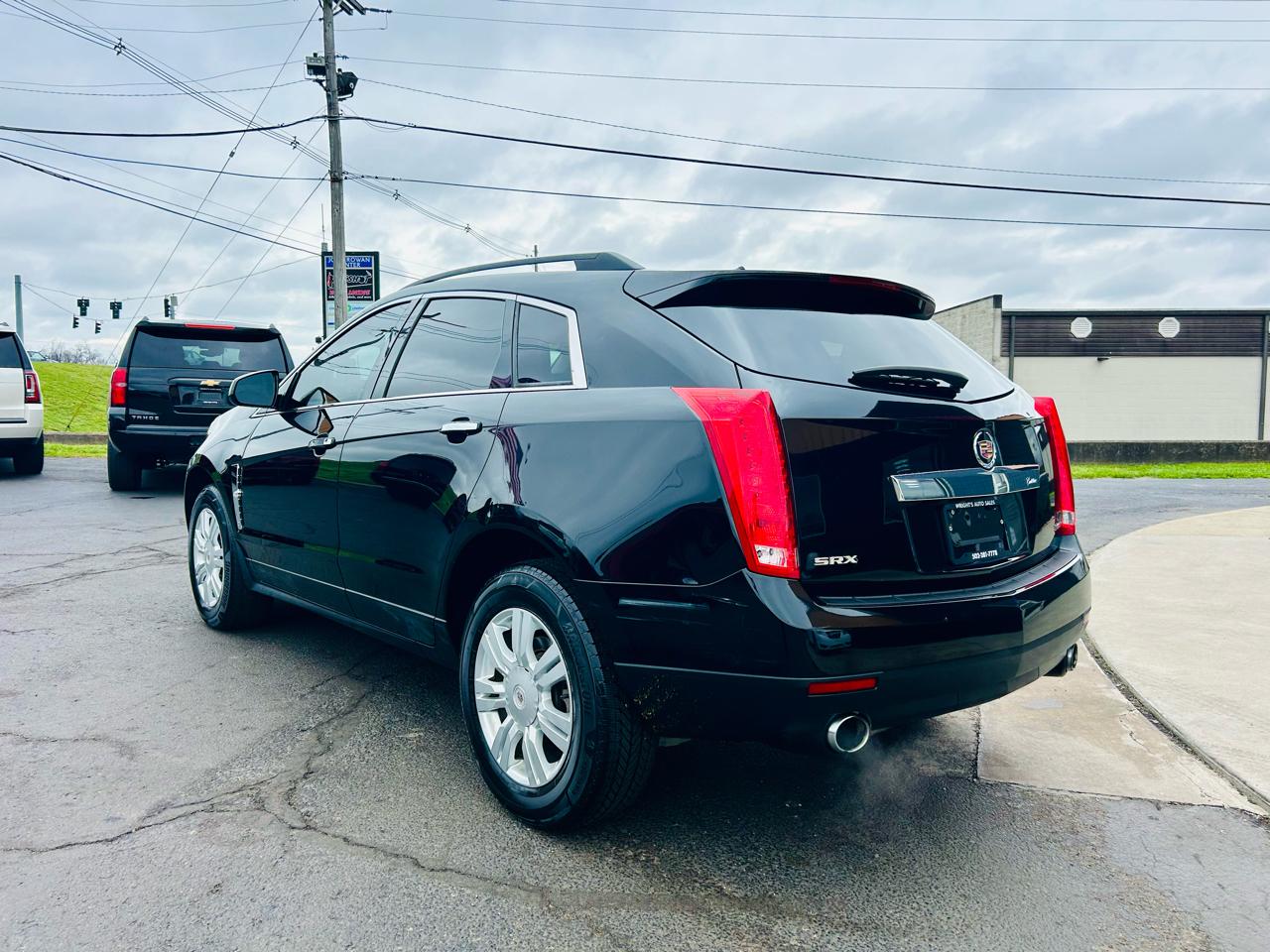 Cadillac SRX FWD 4dr Base 2012