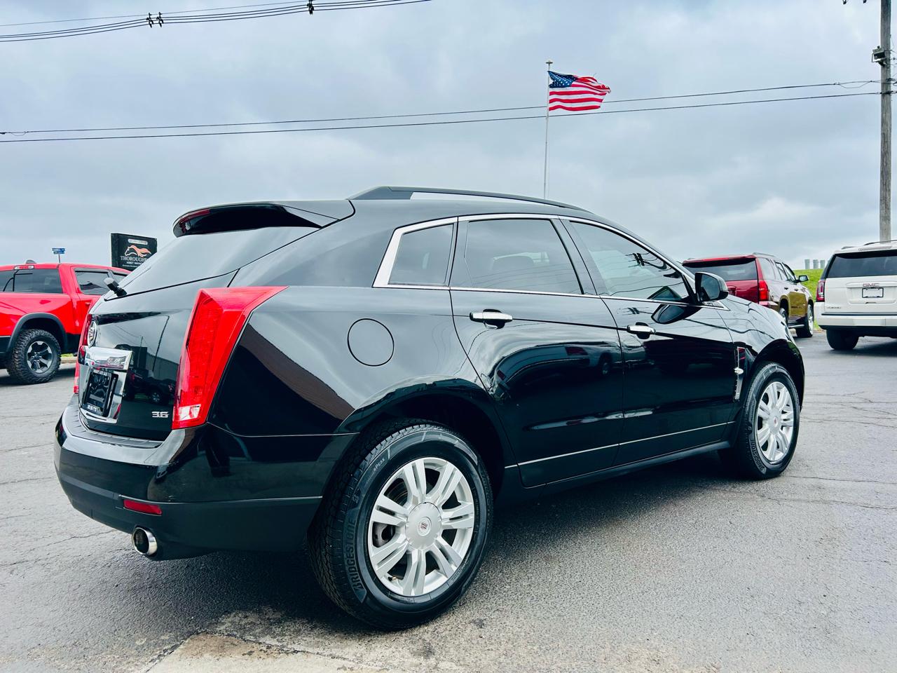 Cadillac SRX FWD 4dr Base 2012