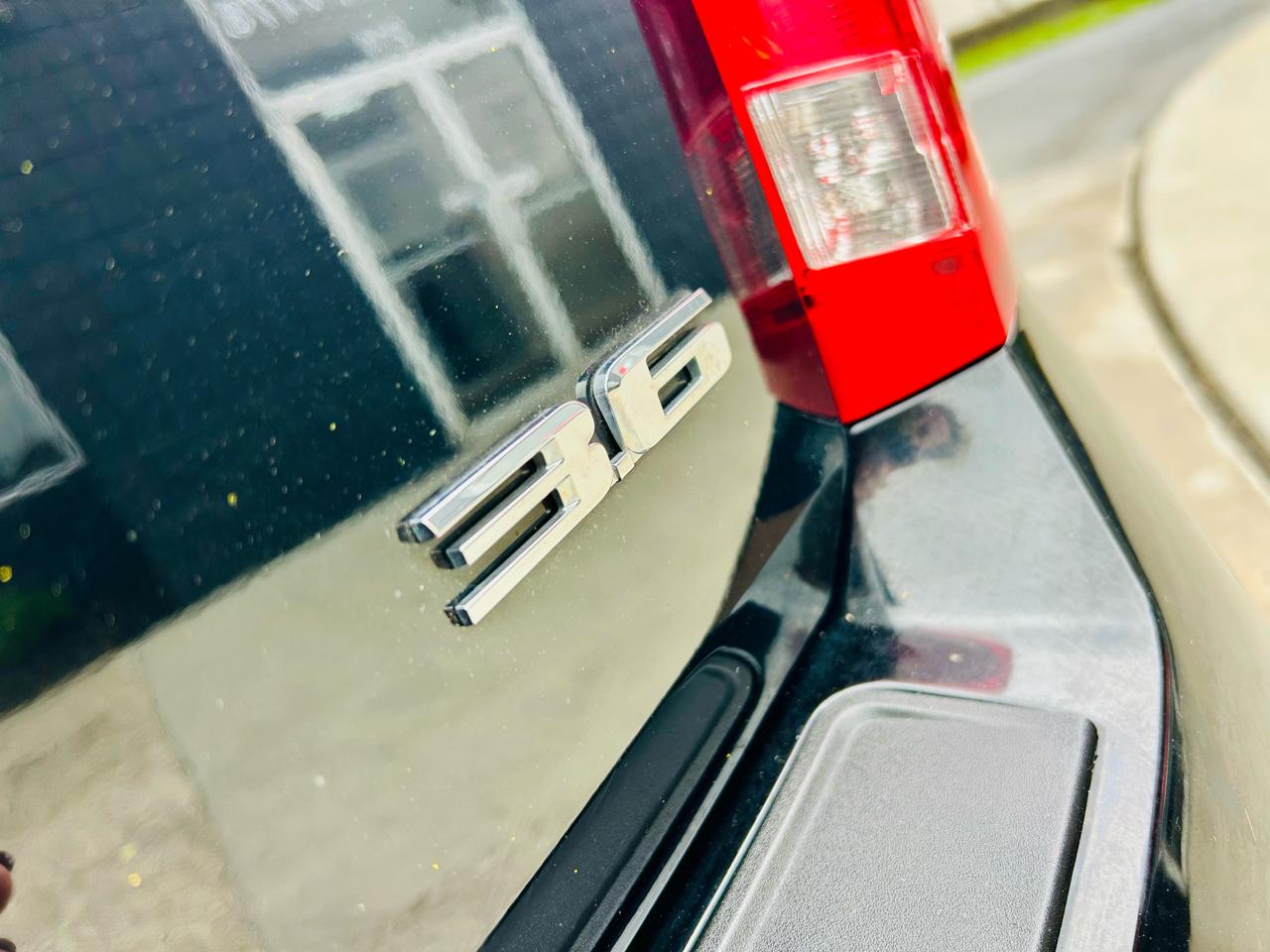 Cadillac SRX FWD 4dr Base 2012