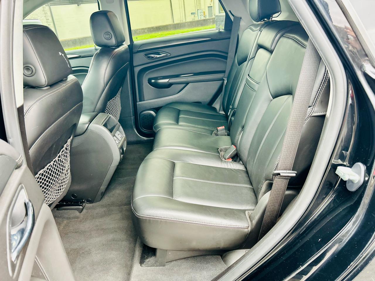 Cadillac SRX FWD 4dr Base 2012