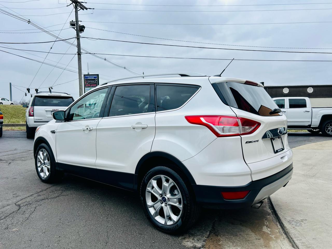 Ford Escape 4WD 4dr Titanium 2015