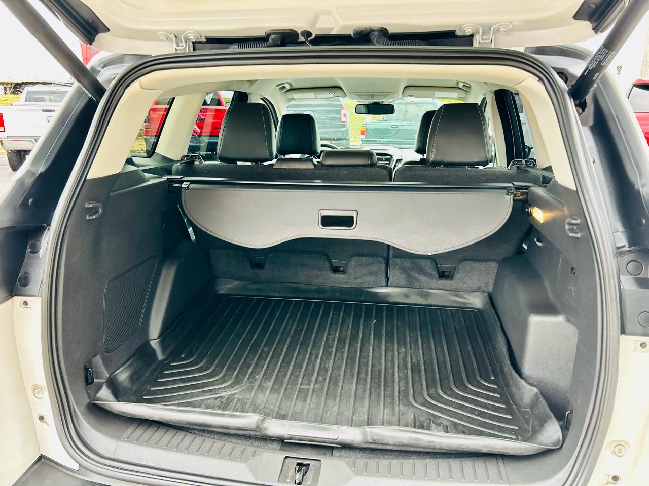 Ford Escape 4WD 4dr Titanium 2015