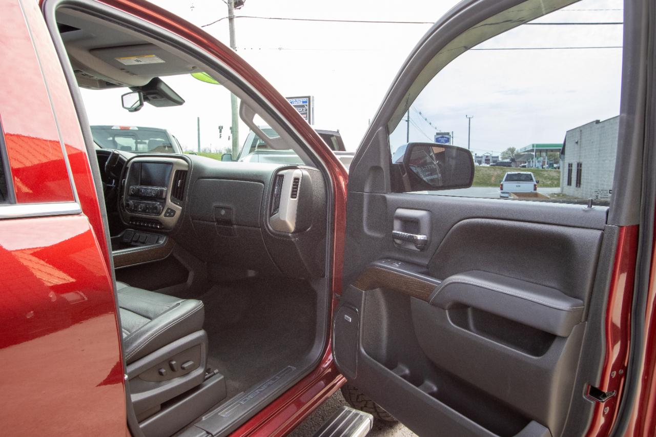 GMC Sierra 1500 4WD Crew Cab 143.5" Denali 2017