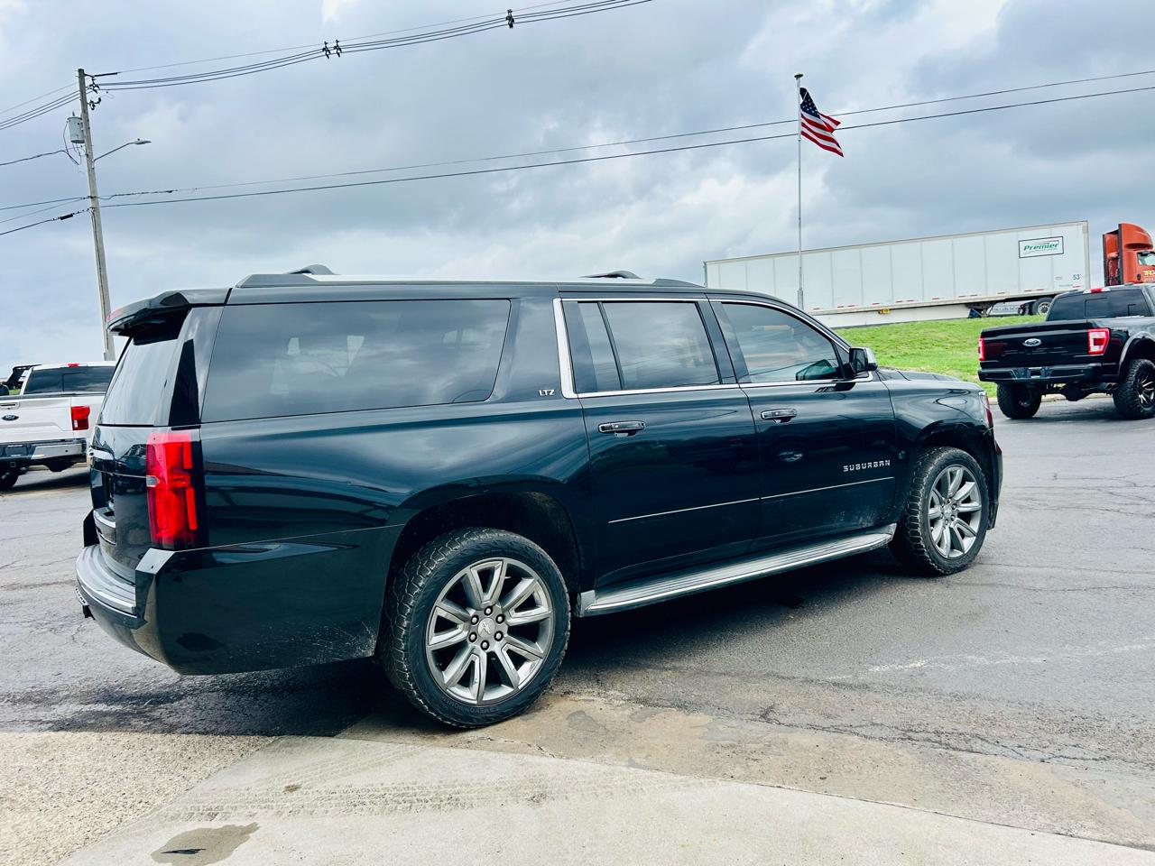 Chevrolet Suburban 4WD 4dr LTZ 2015