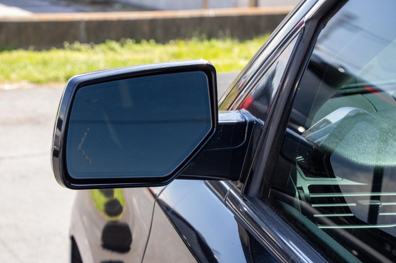 Chevrolet Suburban 4WD 4dr LTZ 2015