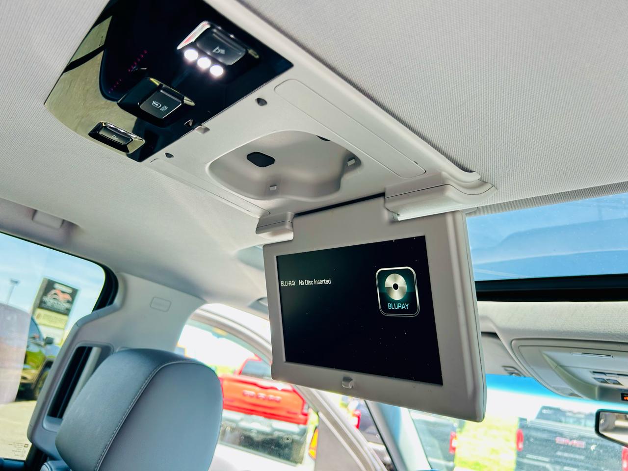 Chevrolet Tahoe 4WD 4dr LT 2016