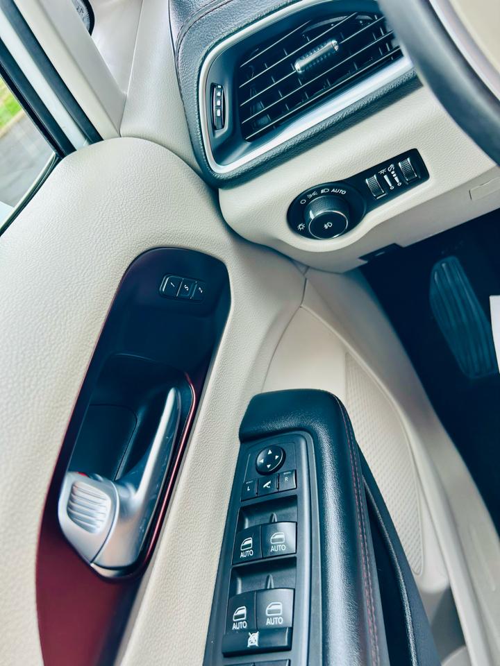 Chrysler Pacifica Limited FWD 2019