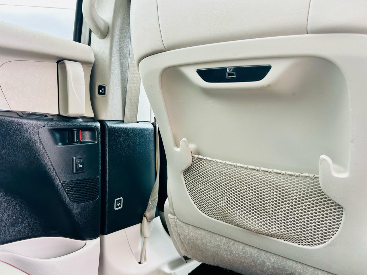 Chrysler Pacifica Limited FWD 2019