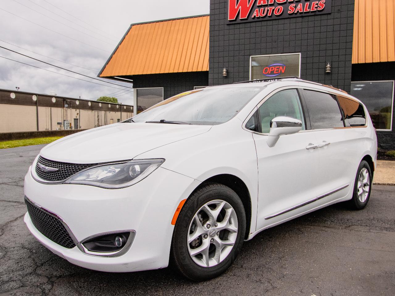 2019 Chrysler Pacifica Limited FWD