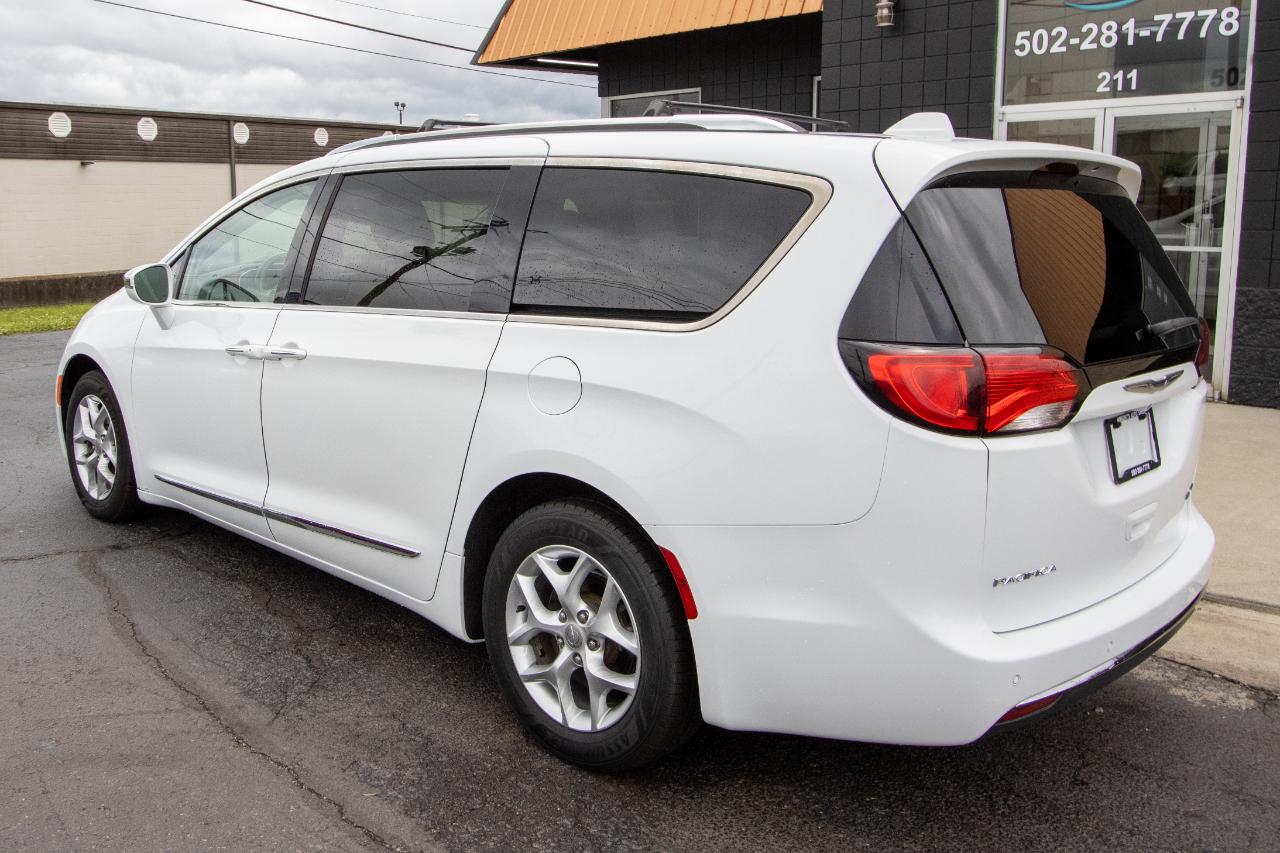 Chrysler Pacifica Limited FWD 2019