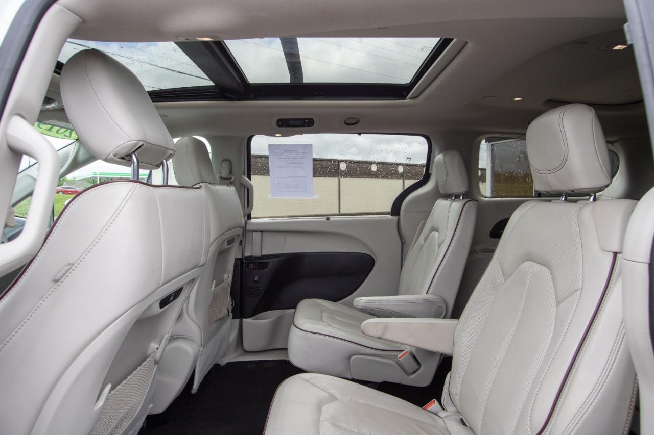 Chrysler Pacifica Limited FWD 2019