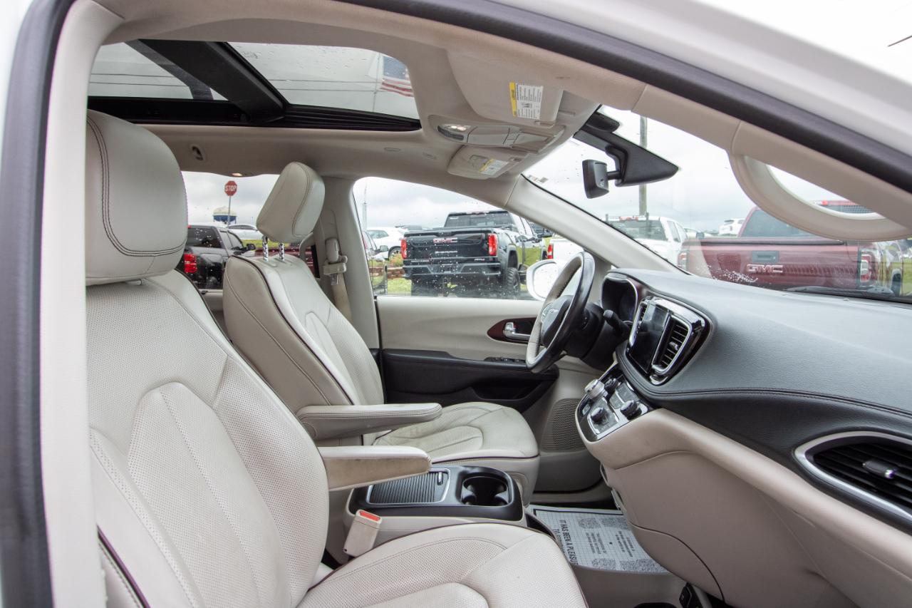 Chrysler Pacifica Limited FWD 2019
