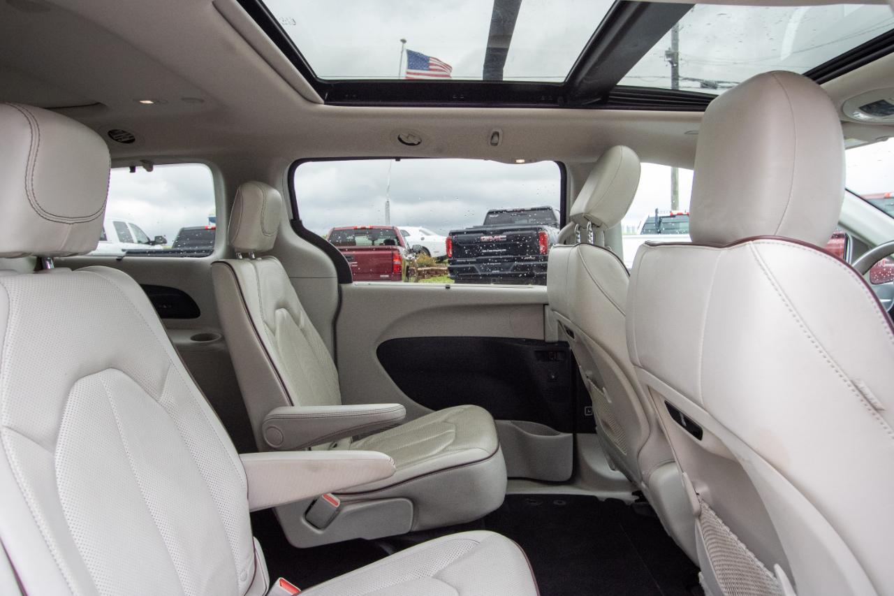 Chrysler Pacifica Limited FWD 2019