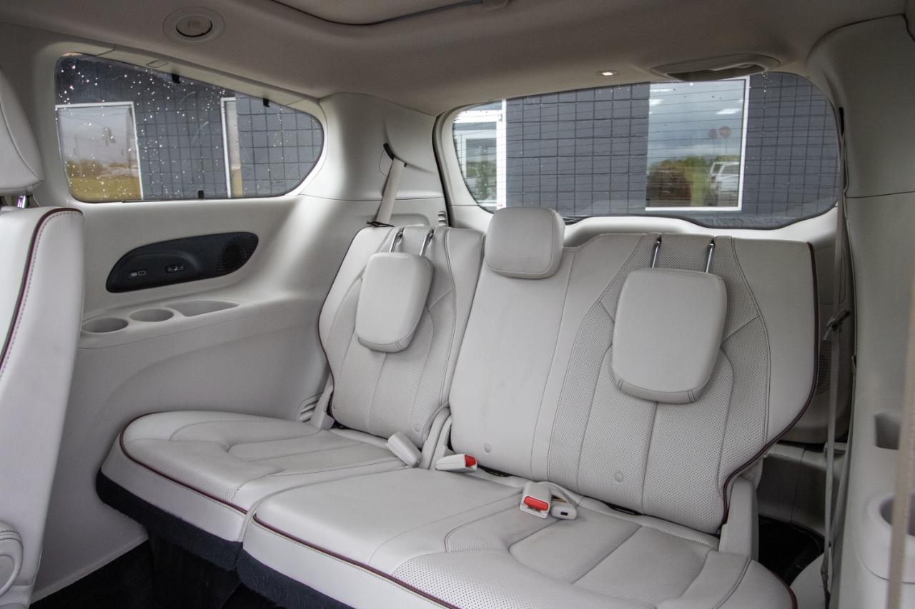 Chrysler Pacifica Limited FWD 2019