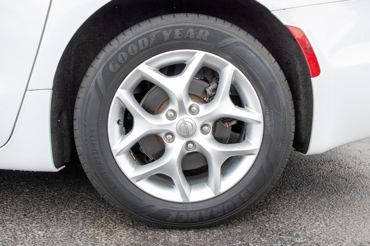 Chrysler Pacifica Limited FWD 2019