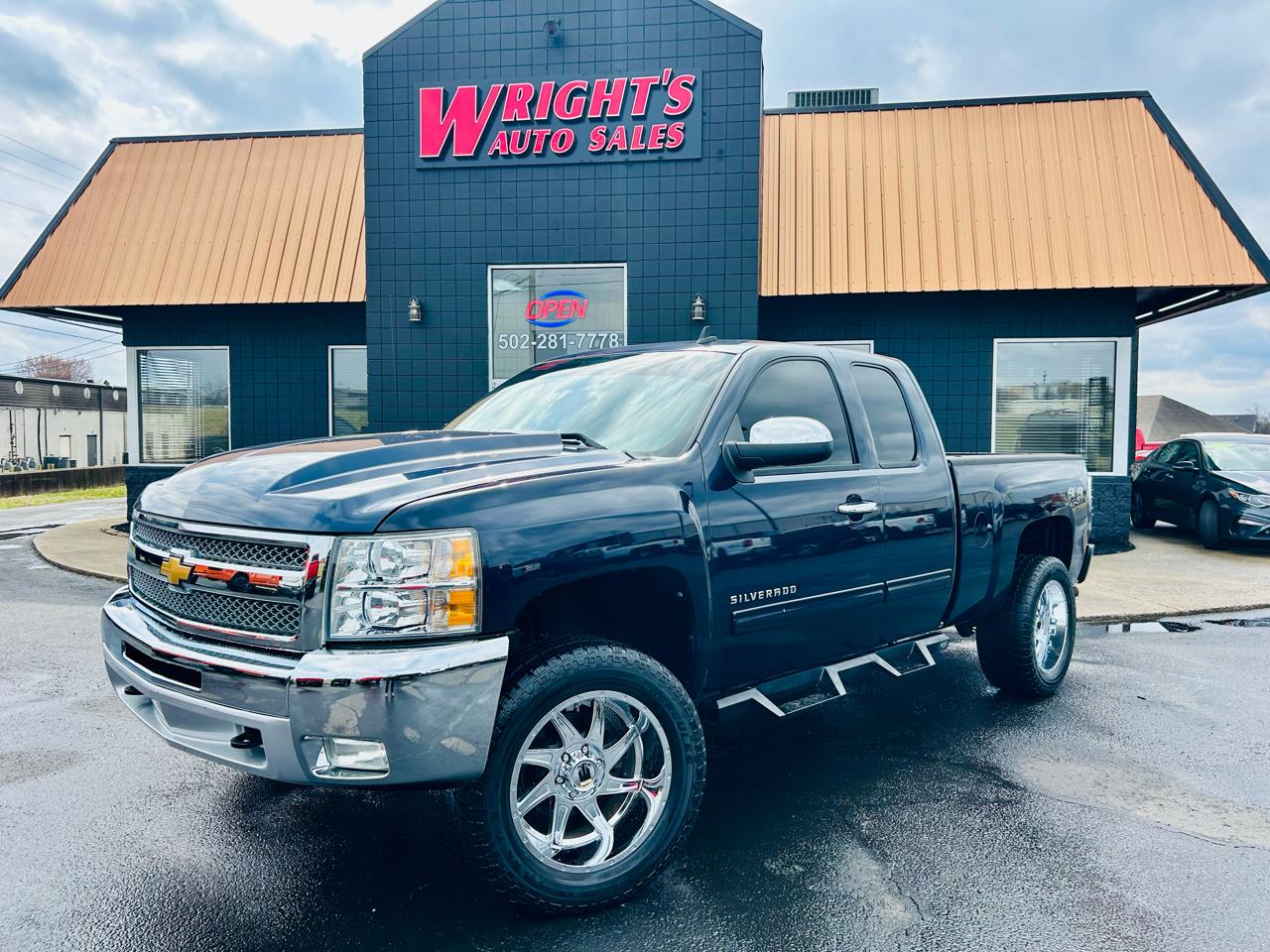 Chevrolet Silverado 1500 4WD Ext Cab 143.5" LT 2012