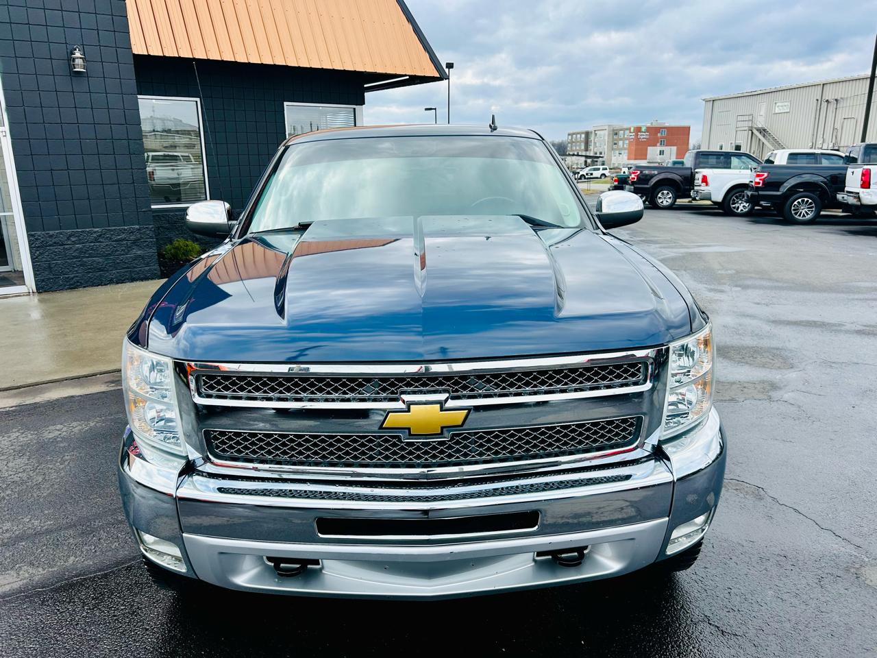 Chevrolet Silverado 1500 4WD Ext Cab 143.5" LT 2012