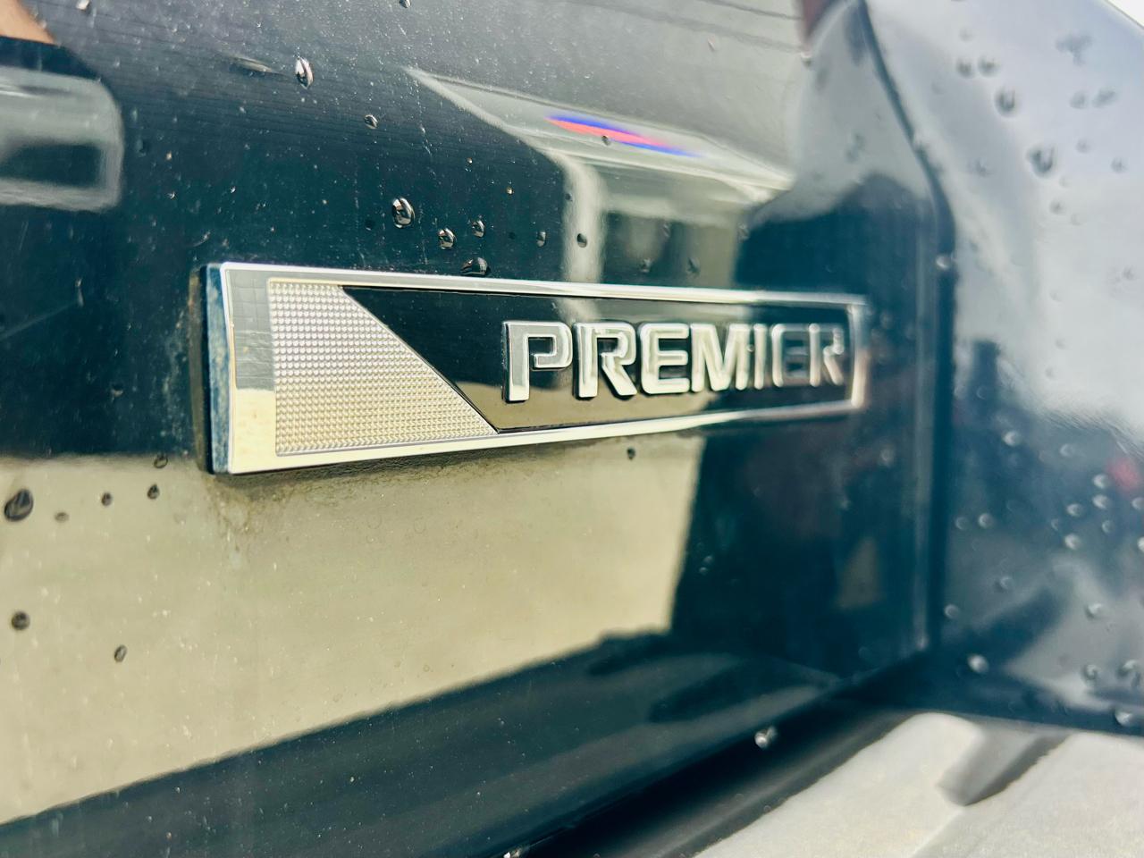 Chevrolet Suburban 4WD 4dr 1500 Premier 2017