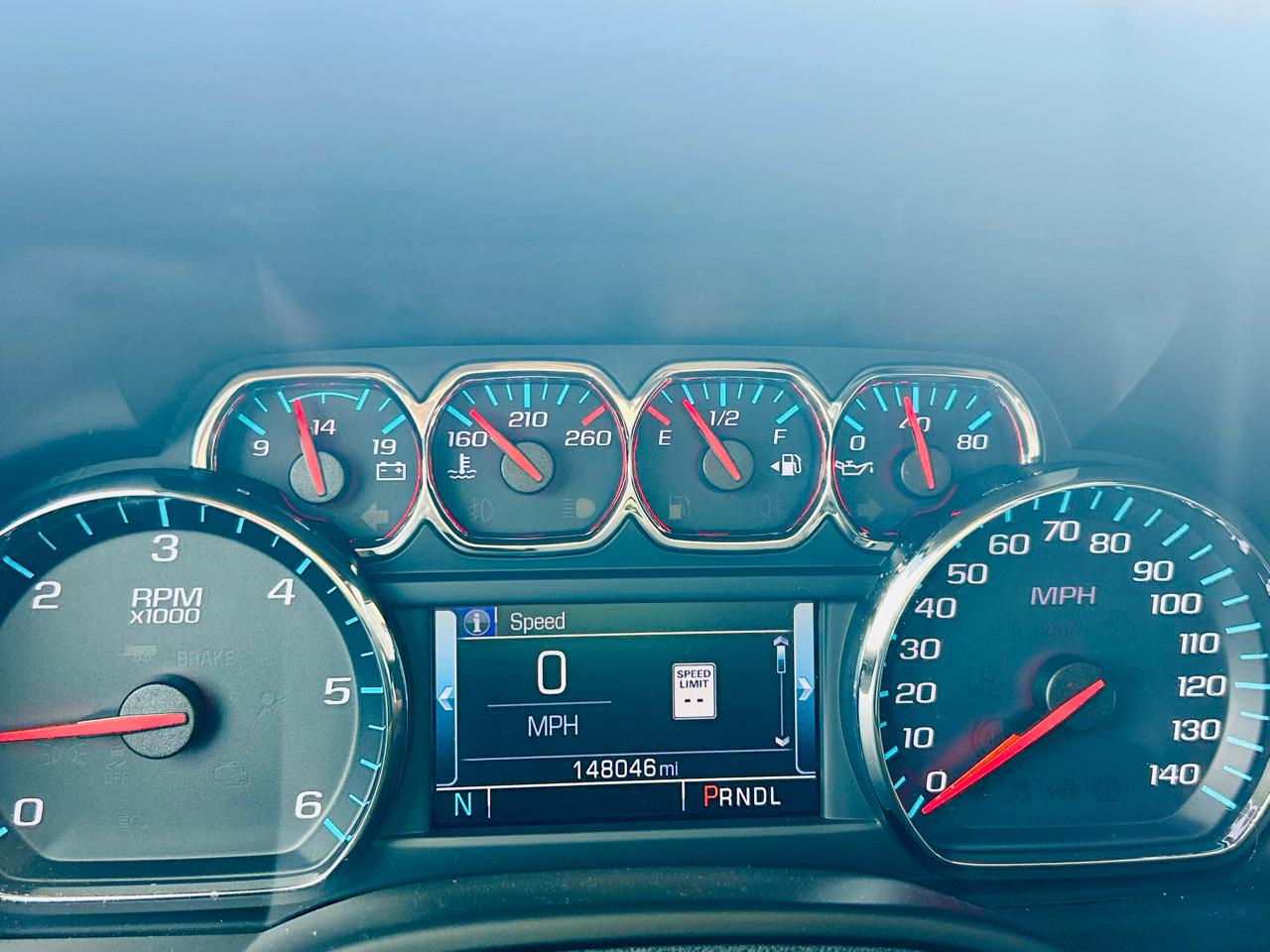 Chevrolet Suburban 4WD 4dr 1500 Premier 2017