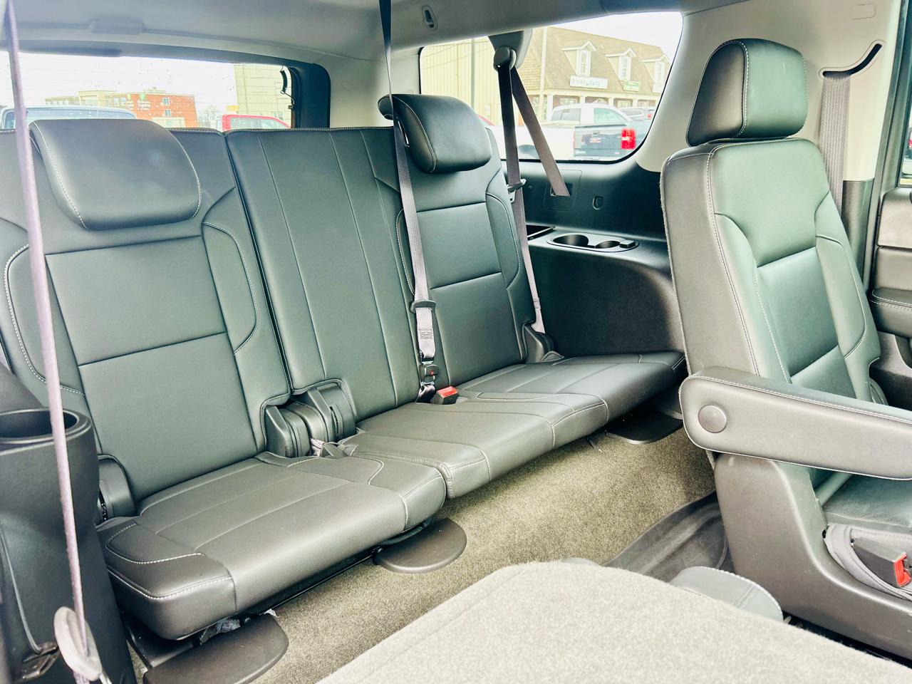 Chevrolet Suburban 4WD 4dr 1500 Premier 2017