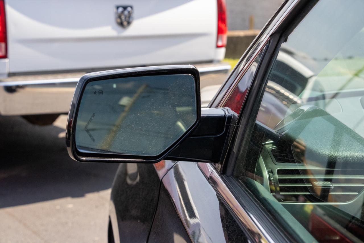 Chevrolet Suburban 4WD 4dr 1500 Premier 2017