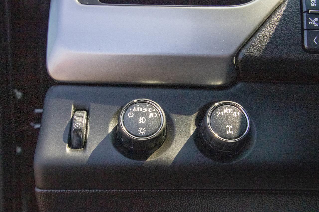 Chevrolet Suburban 4WD 4dr 1500 Premier 2017