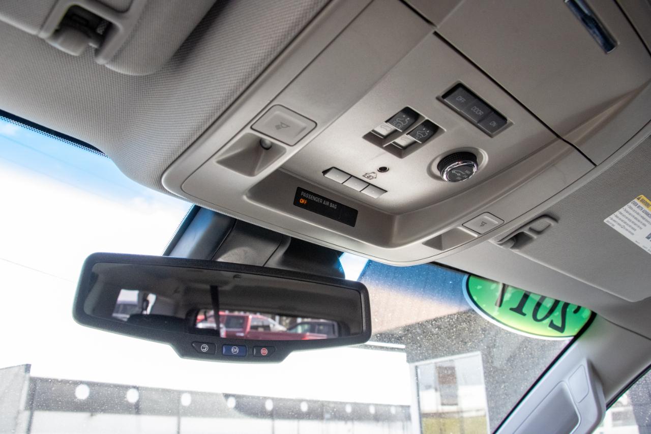 Chevrolet Suburban 4WD 4dr 1500 Premier 2017