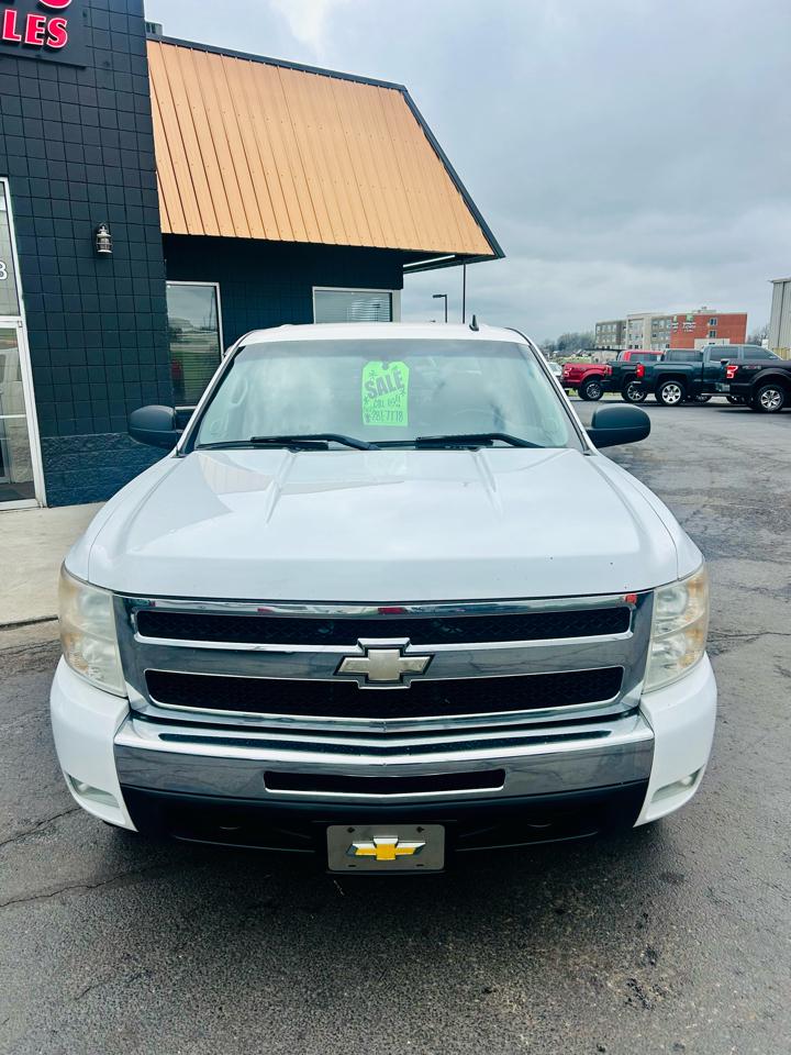 Chevrolet Silverado 1500 4WD Crew Cab 143.5" LT 2009