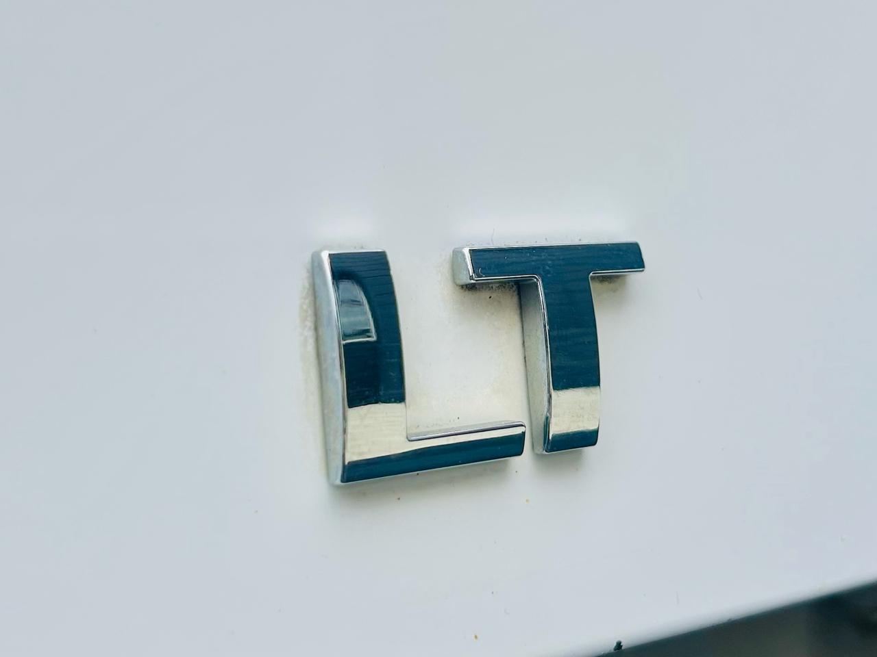 Chevrolet Silverado 1500 4WD Crew Cab 143.5" LT 2009