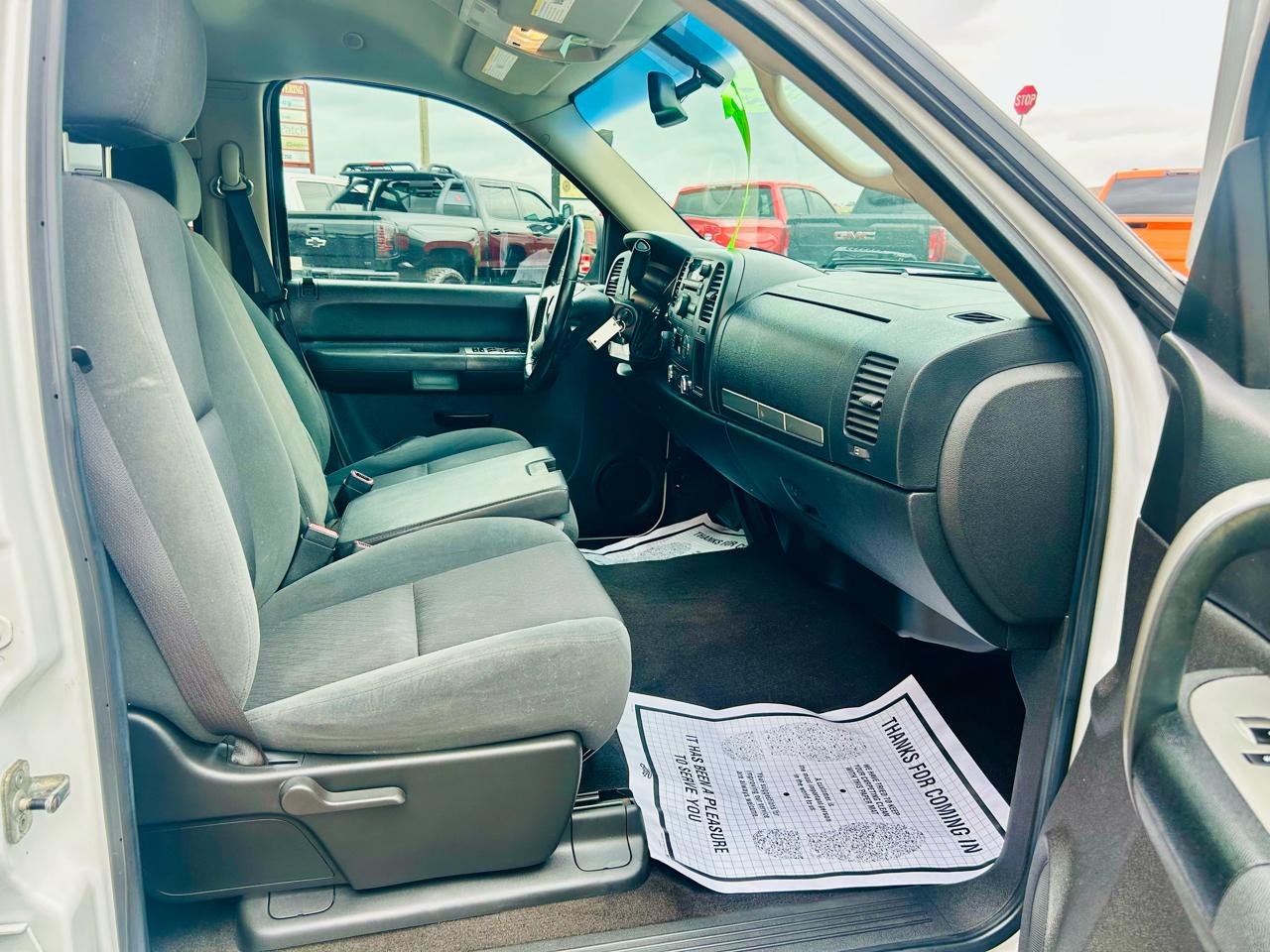 Chevrolet Silverado 1500 4WD Crew Cab 143.5" LT 2009