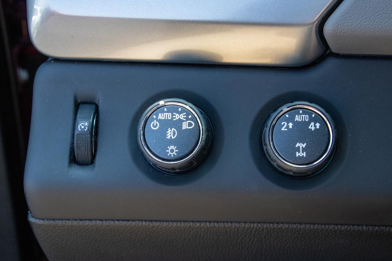 Chevrolet Tahoe 4WD 4dr Premier 2018