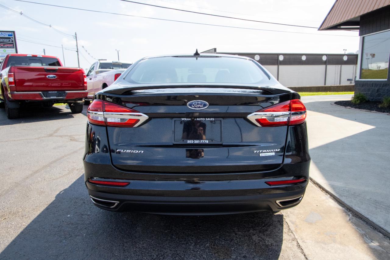 Ford Fusion Titanium FWD 2019